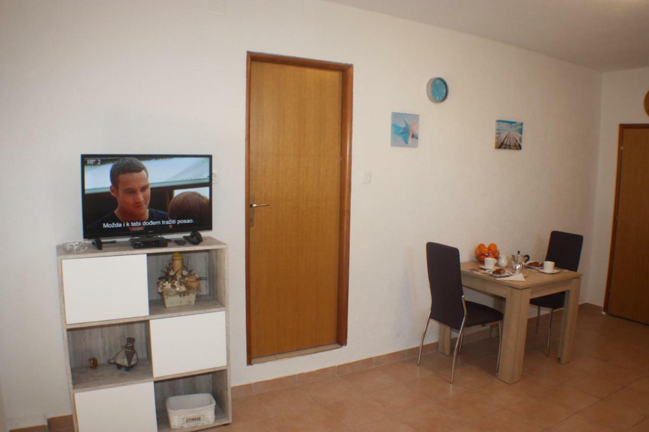Studio Apartman Tristan Задар Екстериор снимка